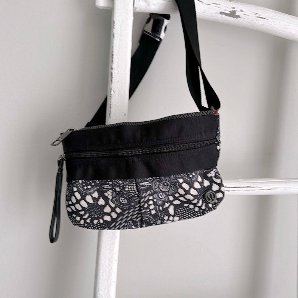 ❌❌SOLD!!❌❌ Lululemon fanny pack